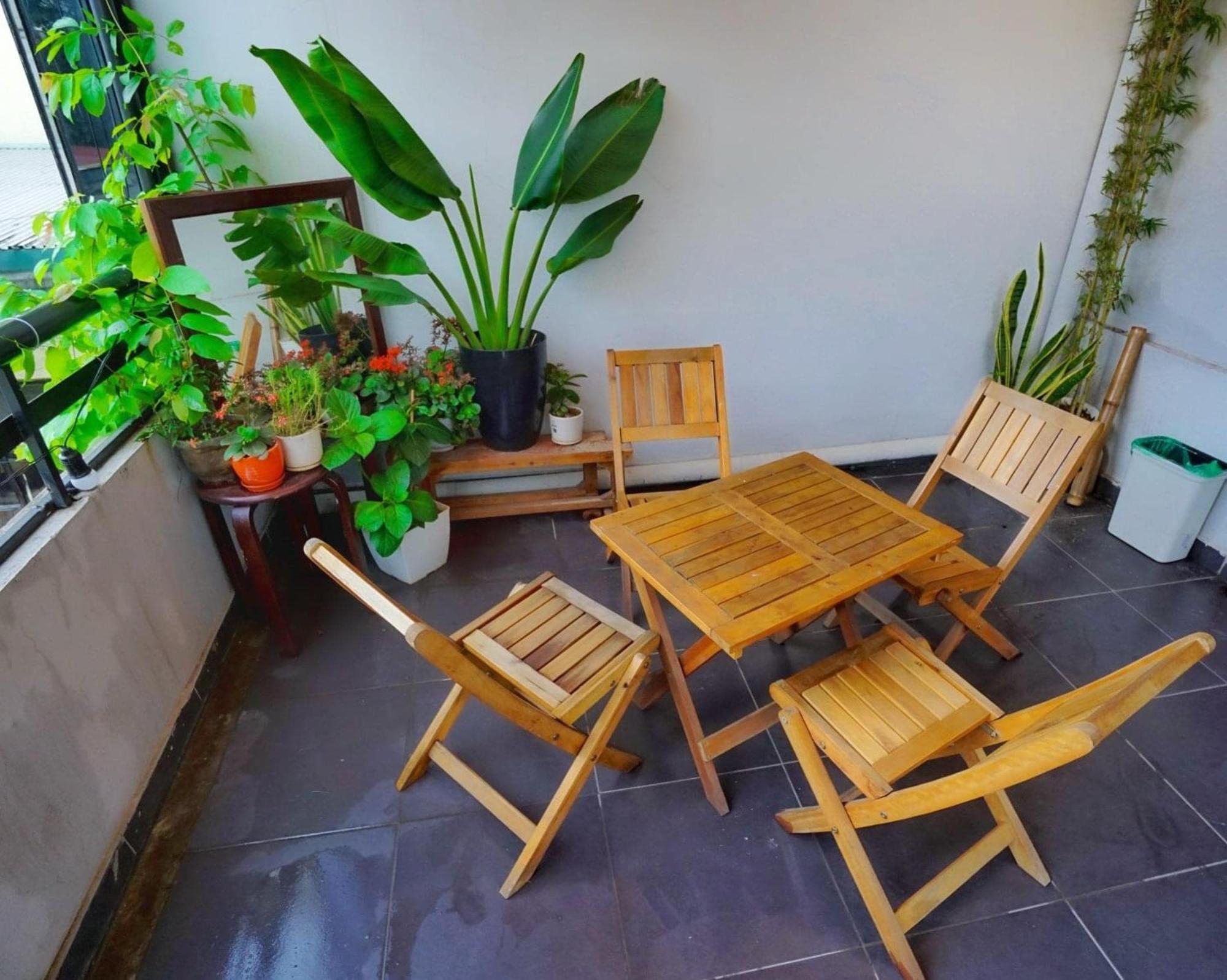 Khach San Giao Thong Hotell Hanoi Exteriör bild