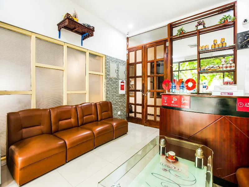 Khach San Giao Thong Hotell Hanoi Exteriör bild