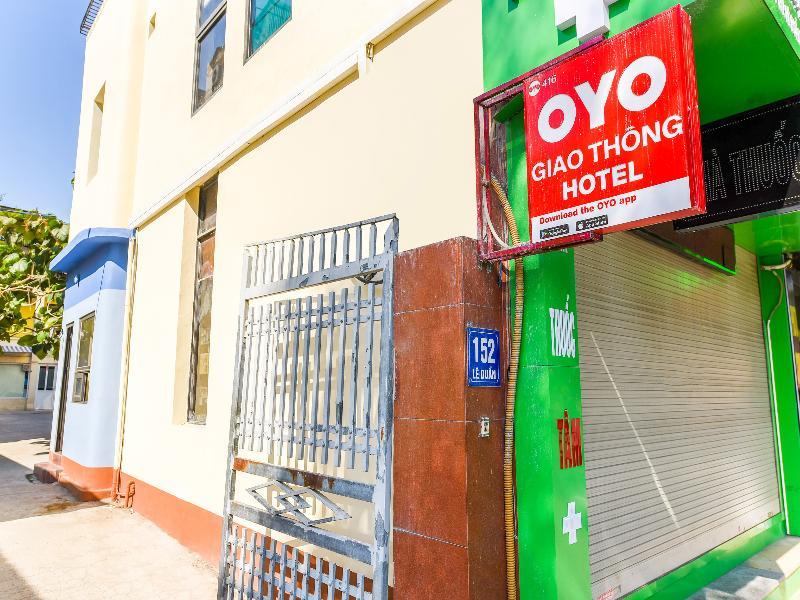 Khach San Giao Thong Hotell Hanoi Exteriör bild
