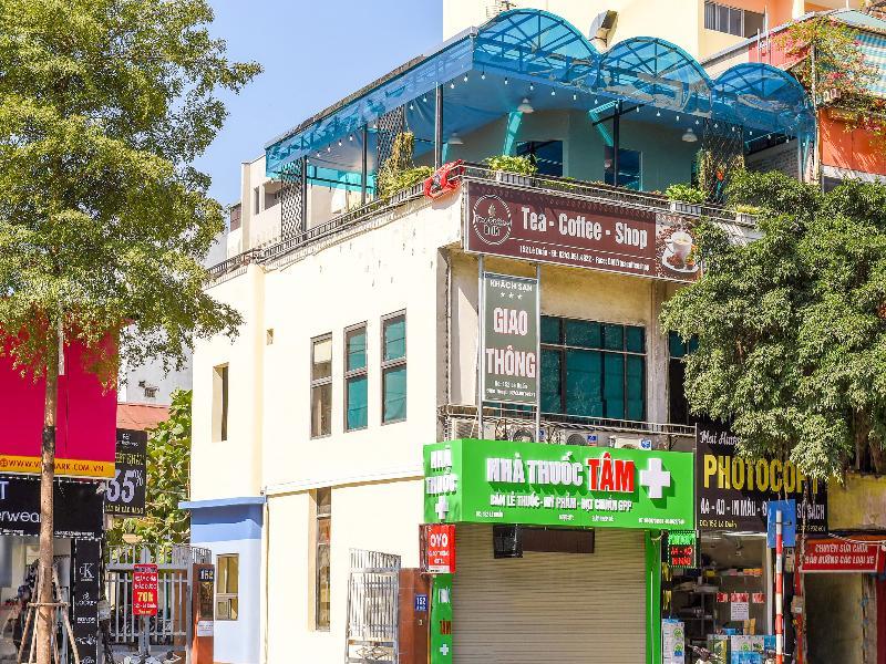 Khach San Giao Thong Hotell Hanoi Exteriör bild